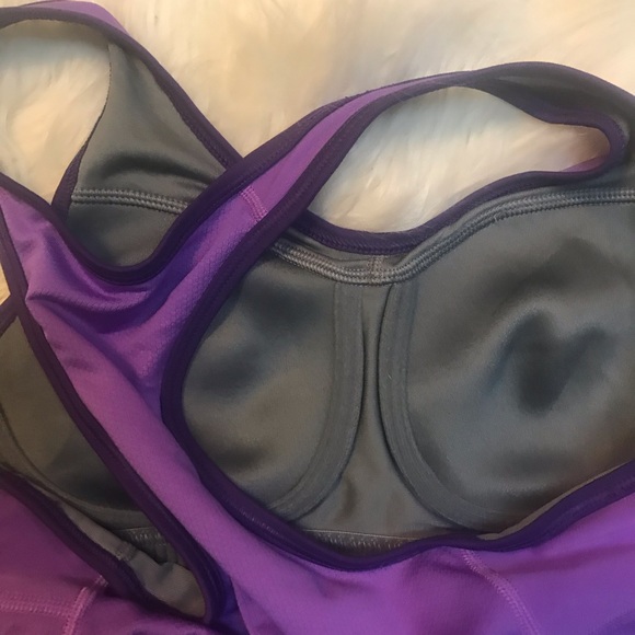 😇Women’s Nike DRI-FIT-TOP - Picture 4 of 6